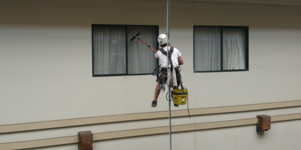 High Rise Window Cleaning And Facade Washing