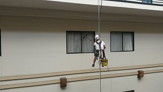 High Rise Window Cleaning And Facade Washing
